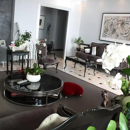 Le Baie Des Anges Apartment *